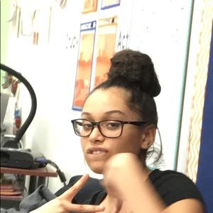 Meet your Posher, De’adrah